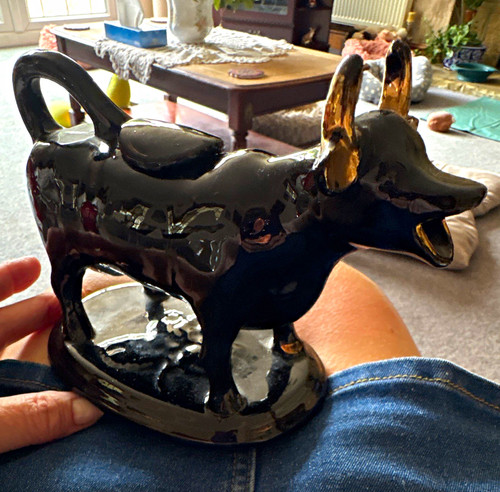 Glossy black ceramic cow - glossy,
