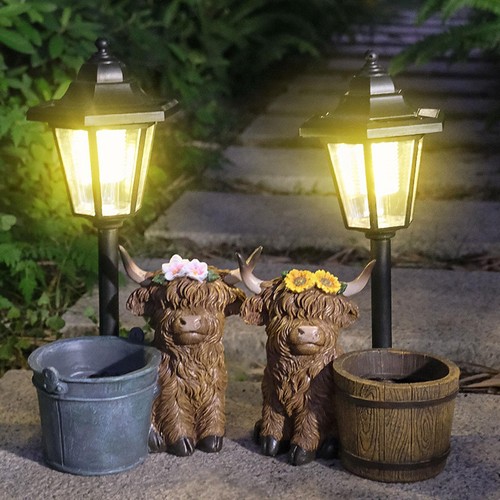Highland cow statue decor - cow,