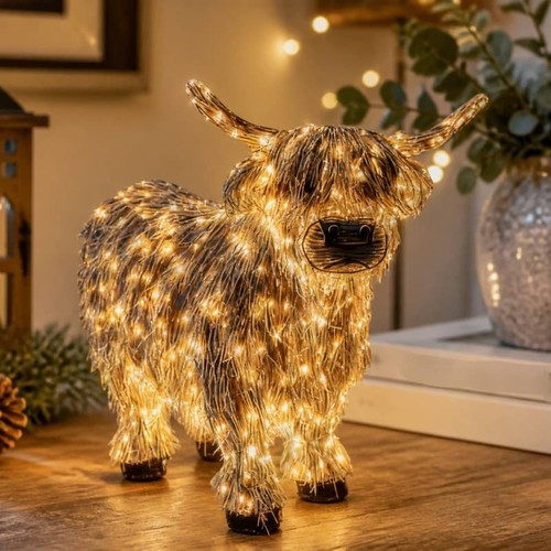 Highland cow statue - statue, led